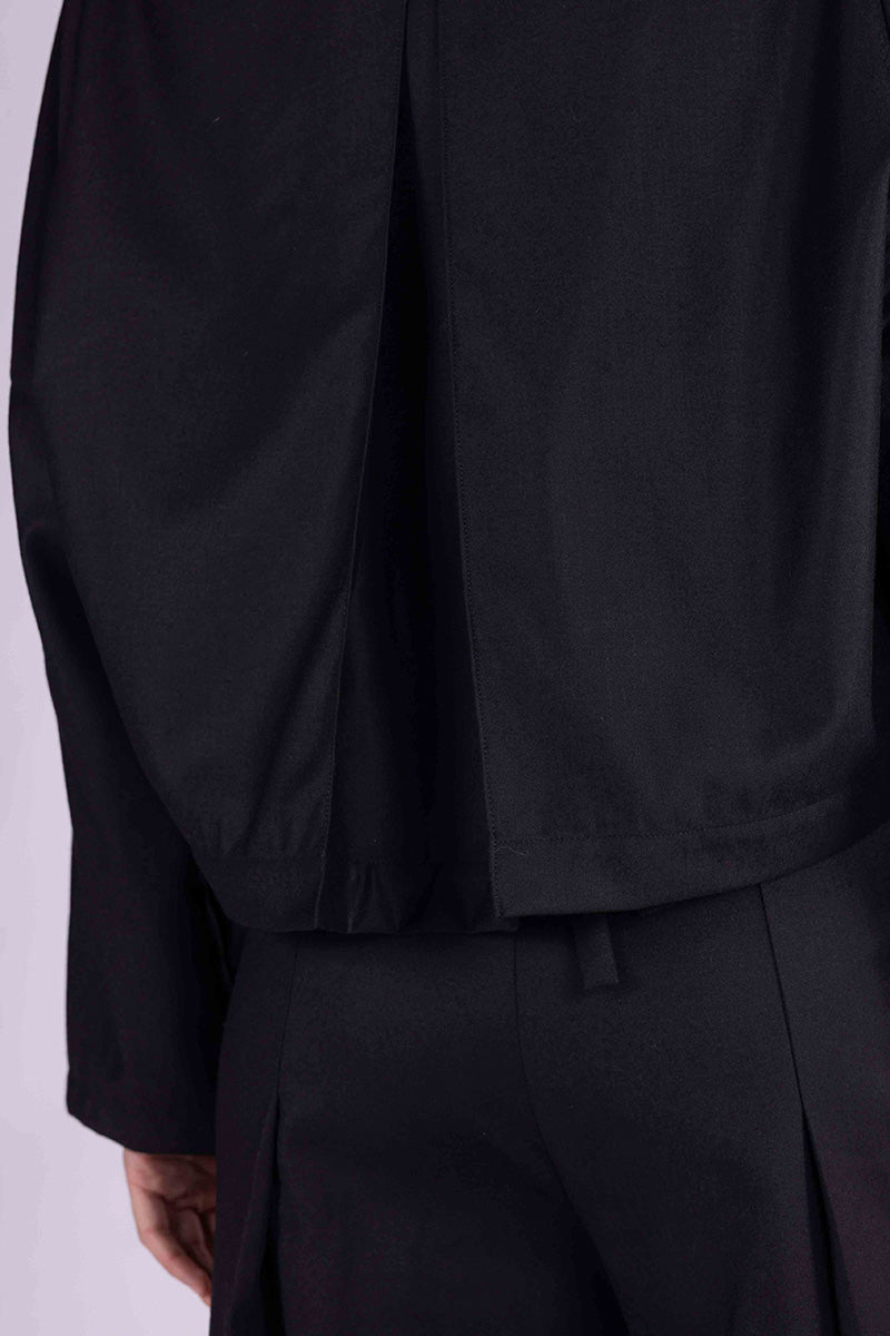 ALT+ BLACK PLEATED JACKET