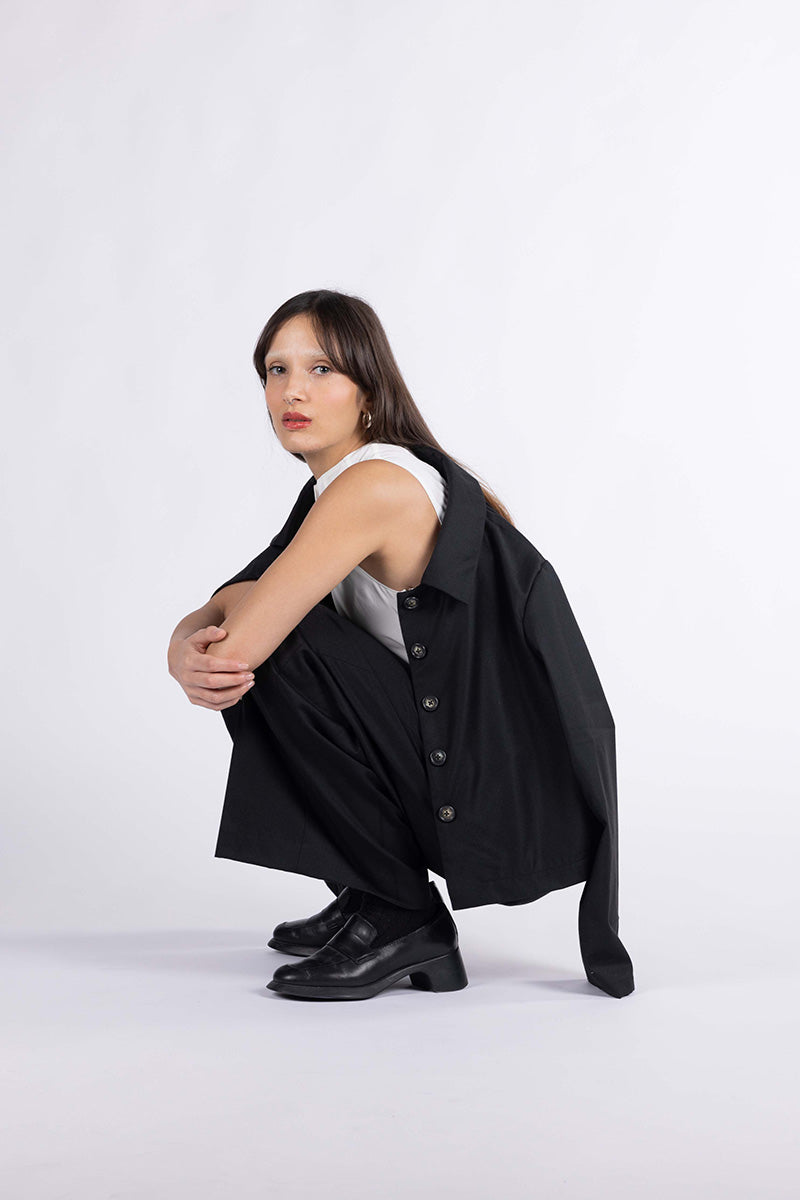 ALT+ BLACK PLEATED JACKET